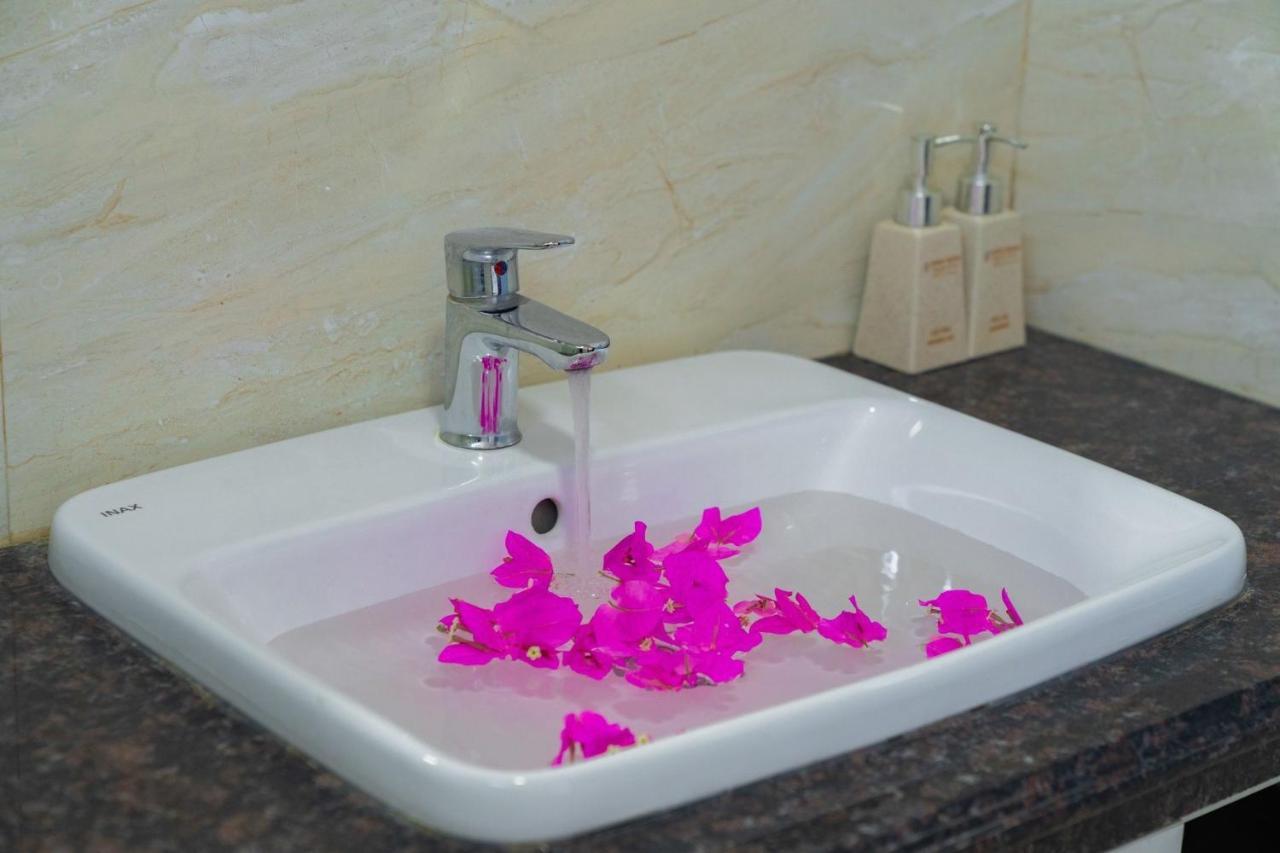 Ninh Binh Premier Hotel ภายนอก รูปภาพ